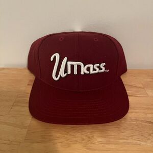 NEW UMASS Minutemen Top Of The World Snapback Hat NWOT 90's Sports Specialties
